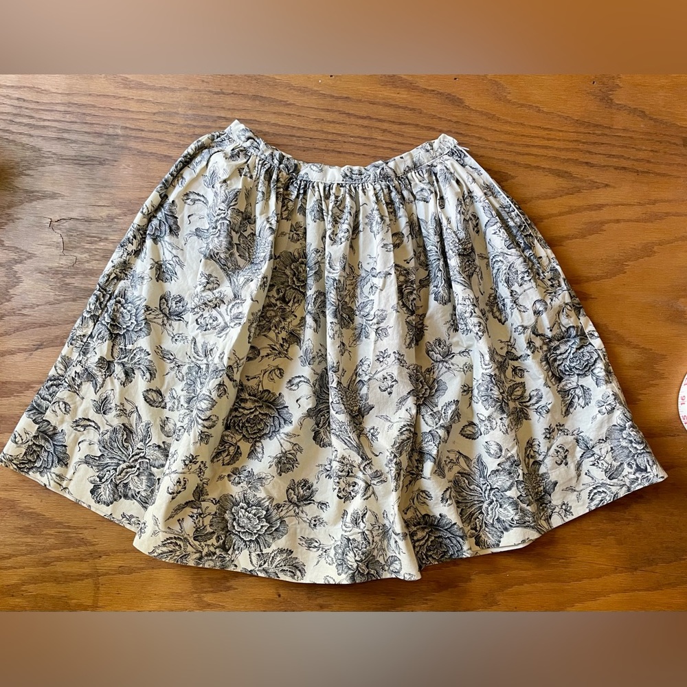 Vintage floral balloon skirt with a pocket! Handmade!